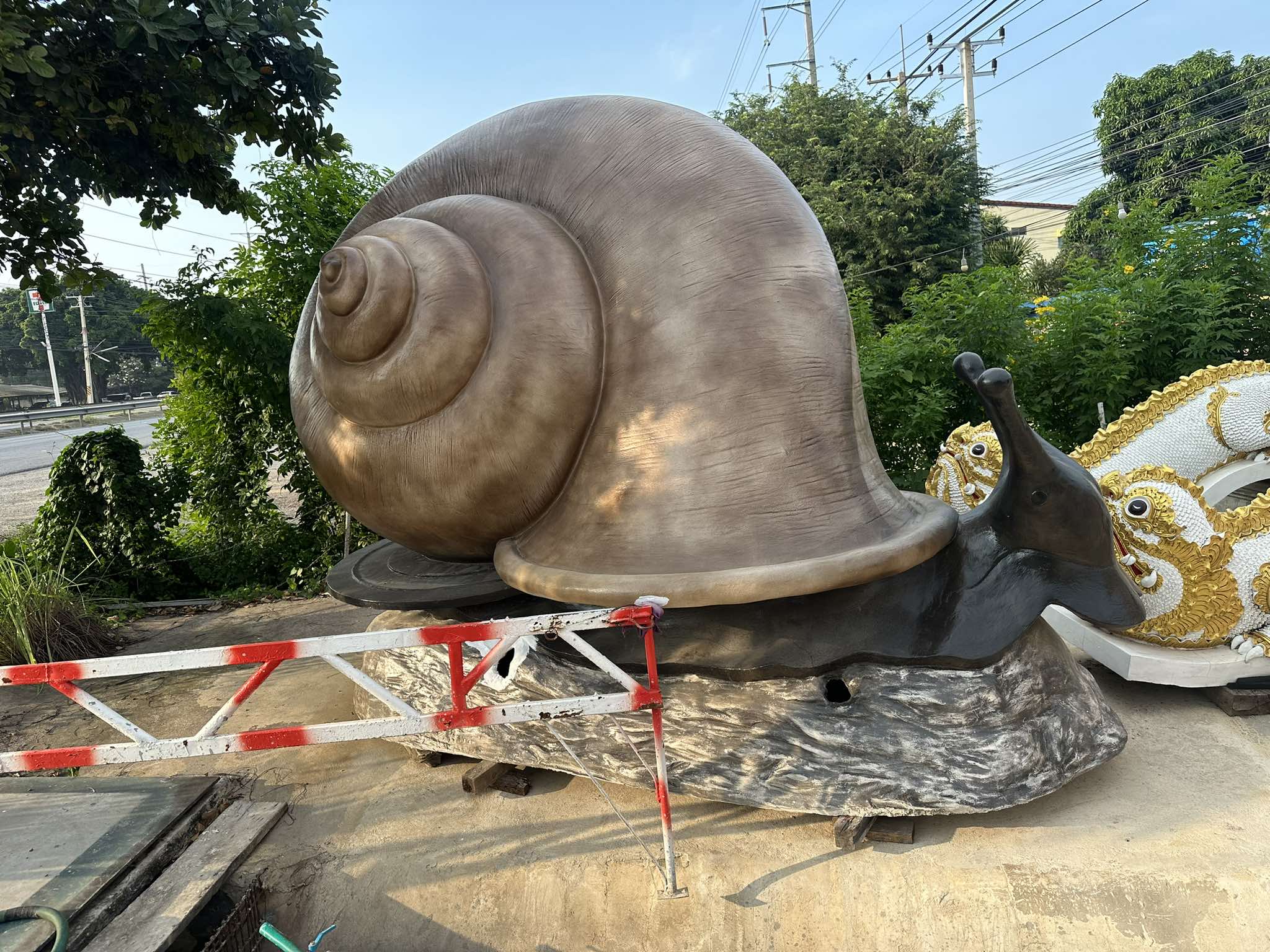 รูปปั้นหอย