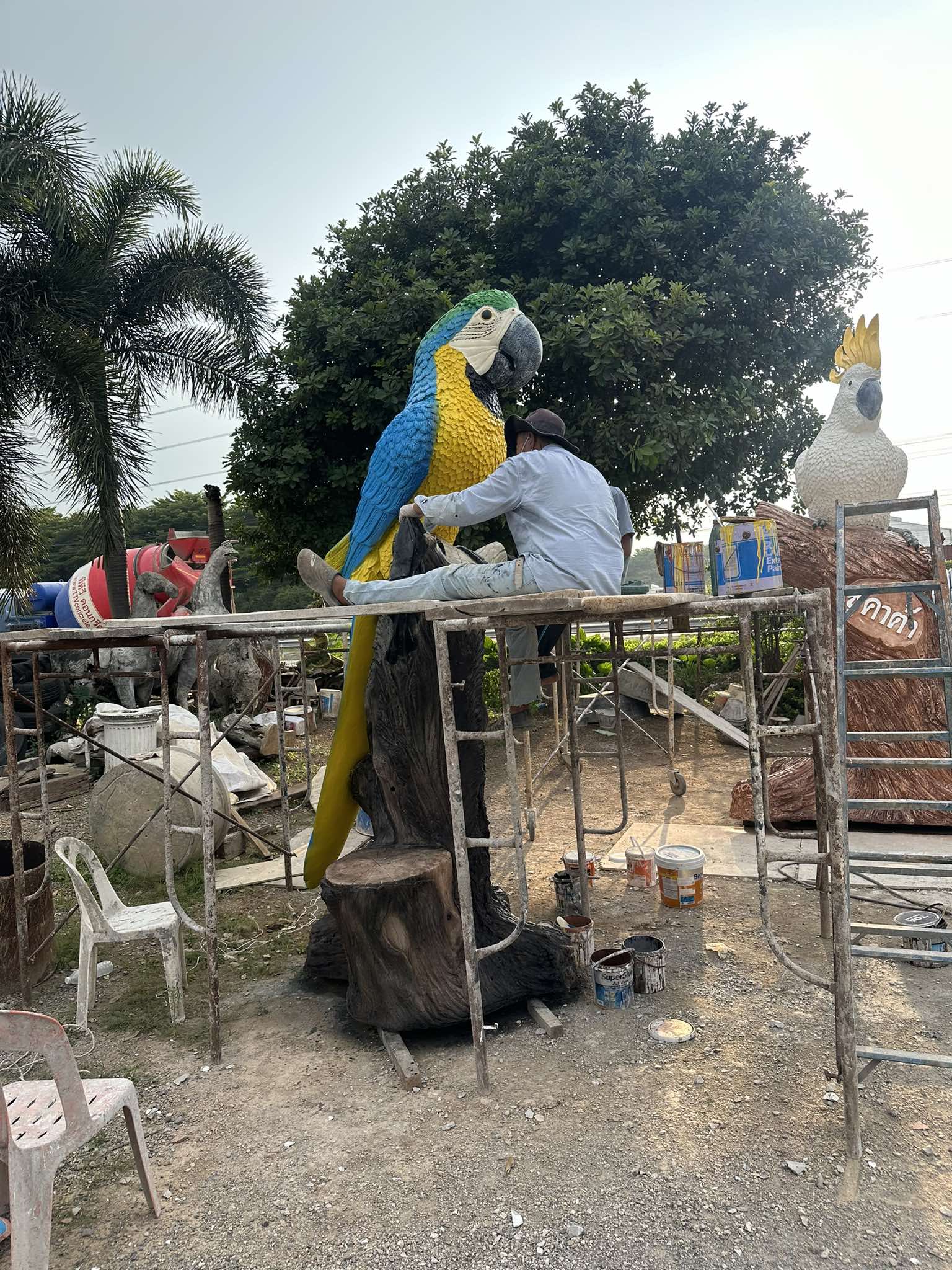 รูปปั้นนกแก้ว