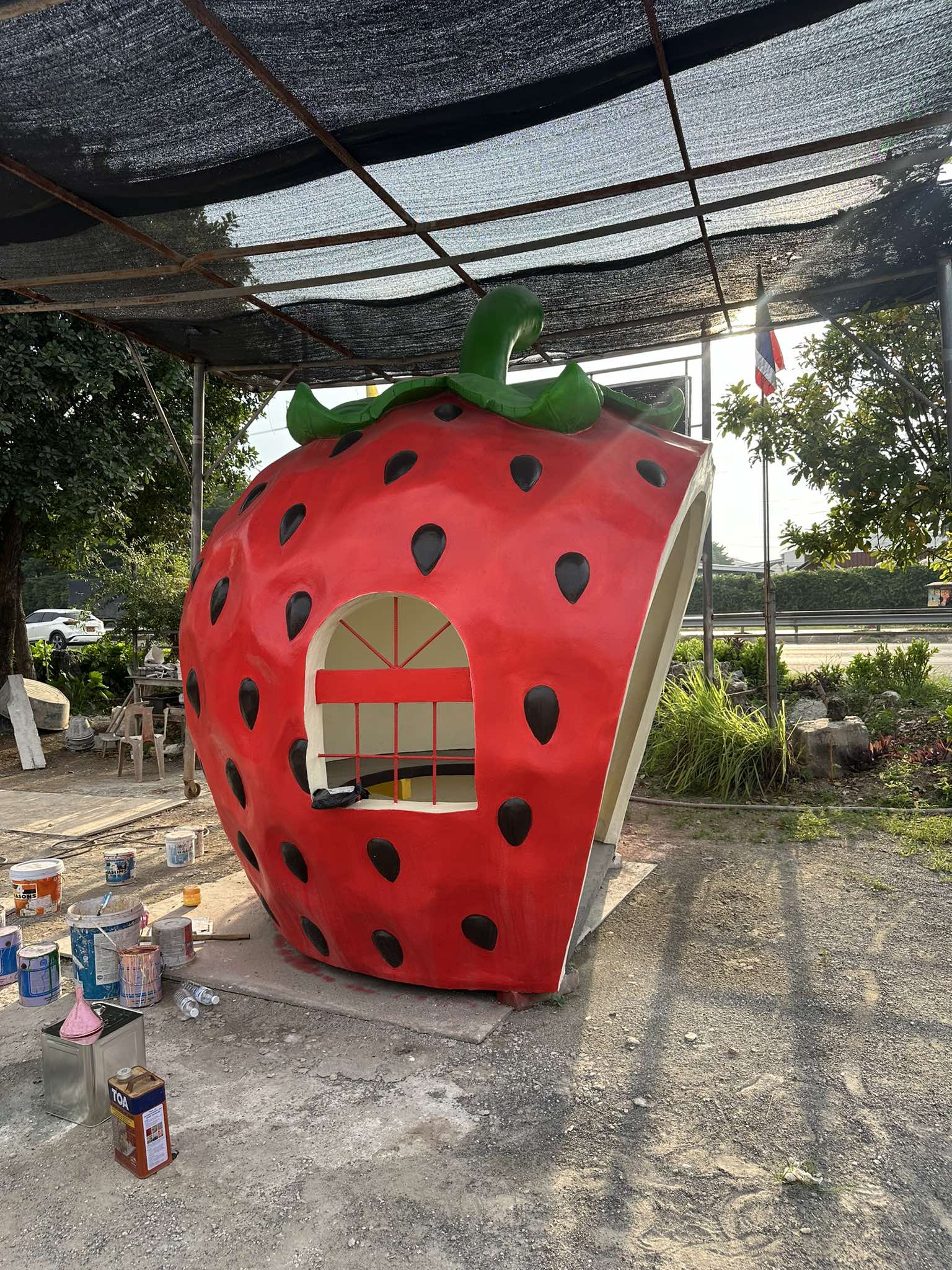 รูปปั้นสตอเบอรี่